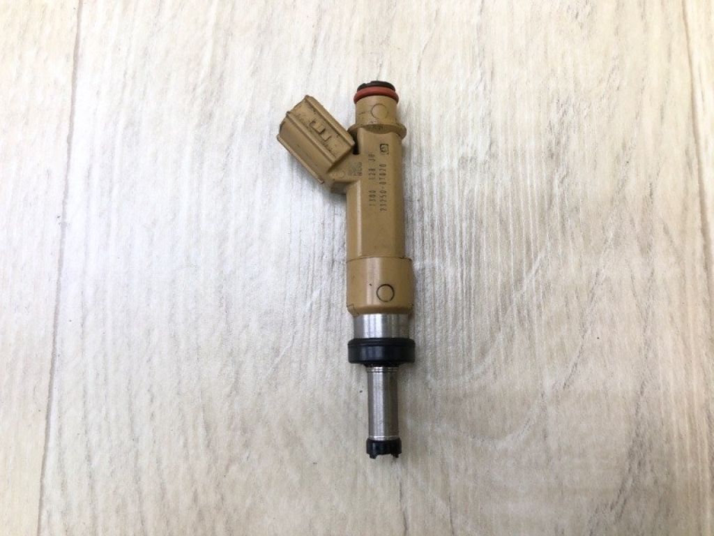 23209-09140 | Форсунка топливная TOYOTA COROLLA 150 06-13