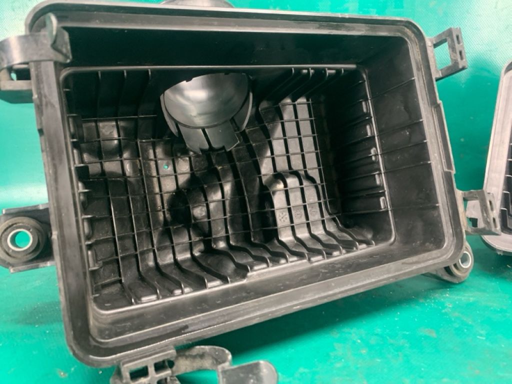 28110F2450 | Корпус повітряного фільтра HYUNDAI ELANTRA AD 16- - Фото 9