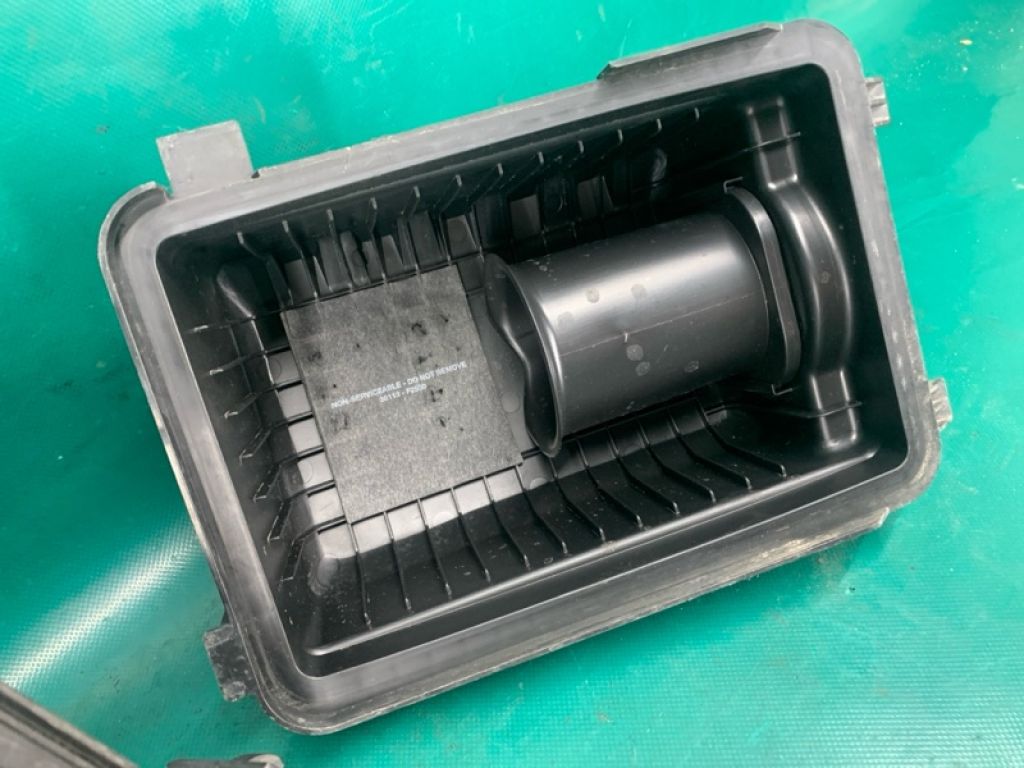 28110F2450 | Корпус повітряного фільтра HYUNDAI ELANTRA AD 16- - Фото 10