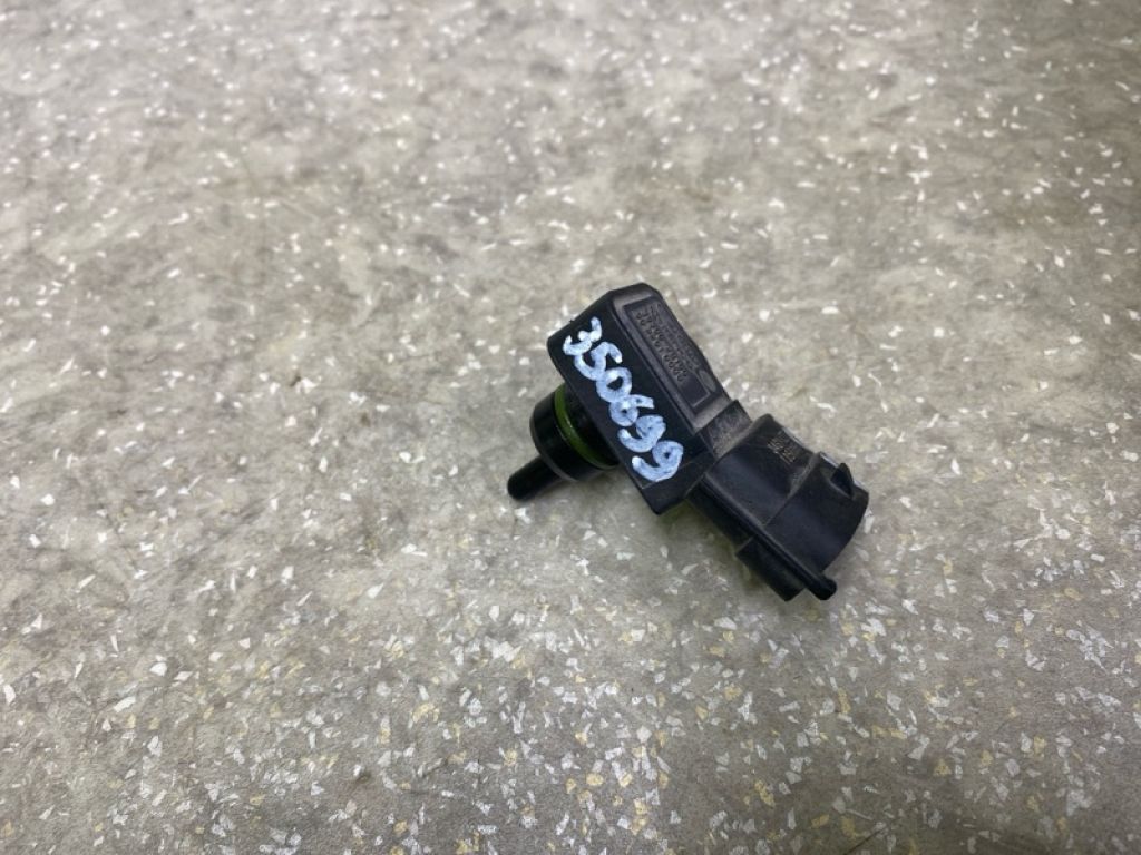 39300-2B100 | Датчик абсолютного давления (MAP sensor) HYUNDAI ELANTRA MD 10-15