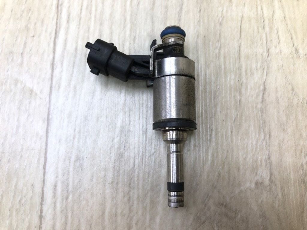 35310-2B130 | Форсунка топливная HYUNDAI ACCENT RB 10-