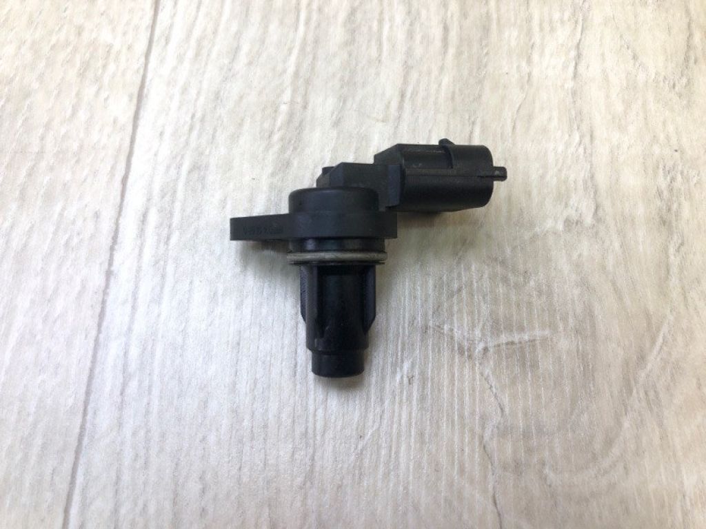 39350-2B030 | Датчик положения распредвала HYUNDAI ACCENT RB 10-