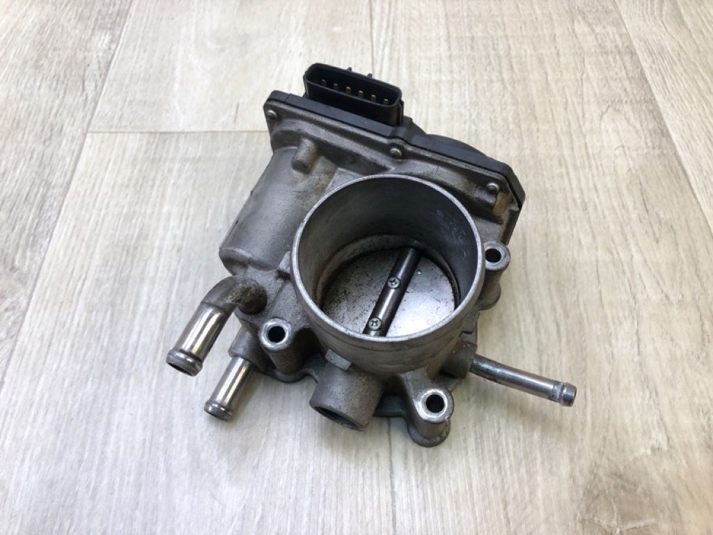35100-2B300 | Дроссельная заслонка HYUNDAI ACCENT RB 10-