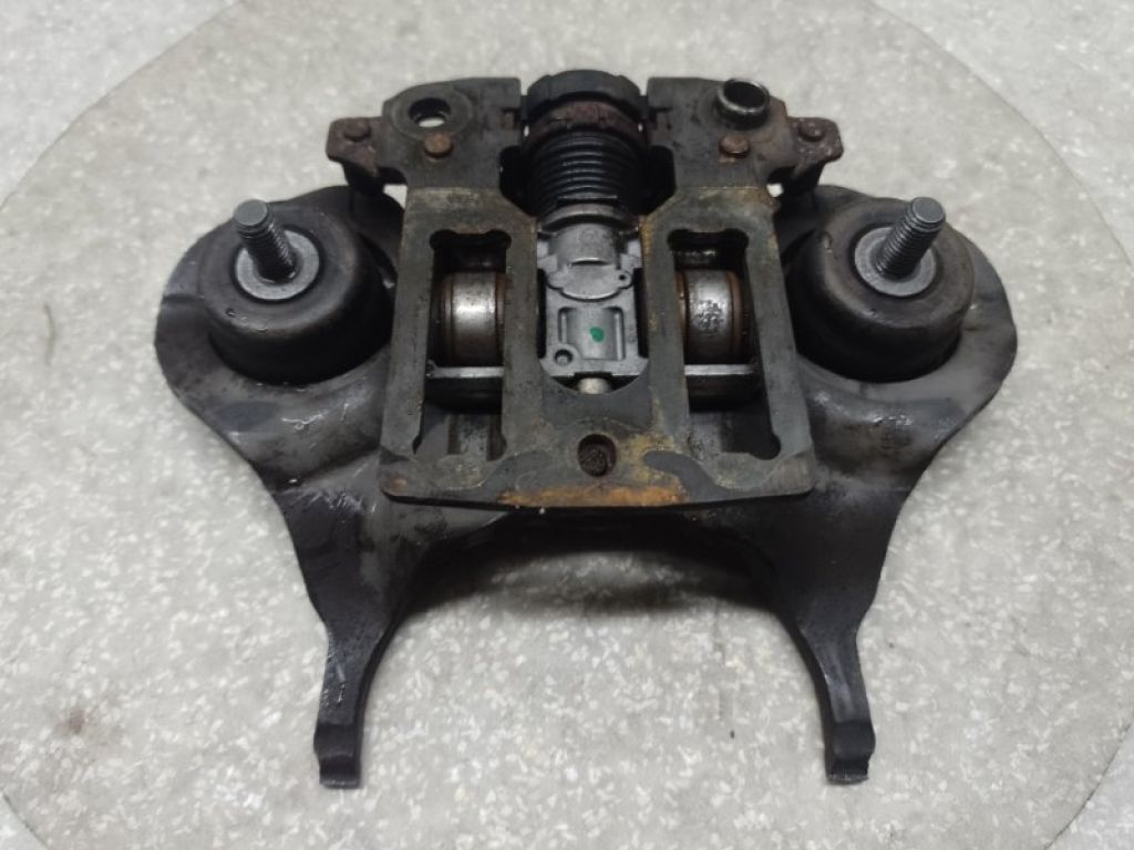 CA6Z-7515-J | Вилка зчеплення FORD FOCUS 10-18 - Фото 6
