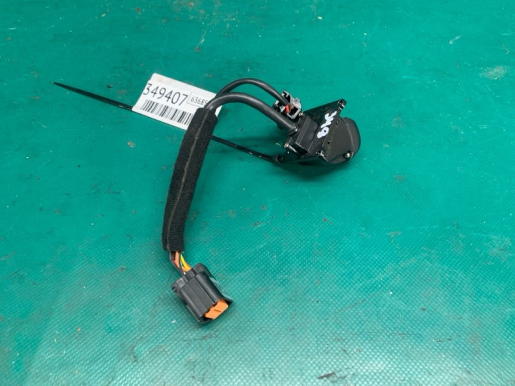 95766F2000 | Камера заднего вида HYUNDAI ELANTRA AD 16- - Фото 2