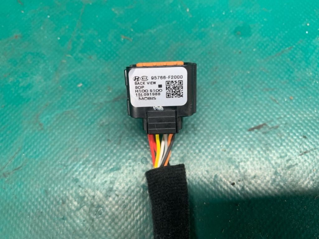 95766F2000 | Камера заднего вида HYUNDAI ELANTRA AD 16- - Фото 3