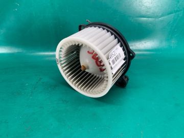 Моторчик печки HYUNDAI ELANTRA AD 16-