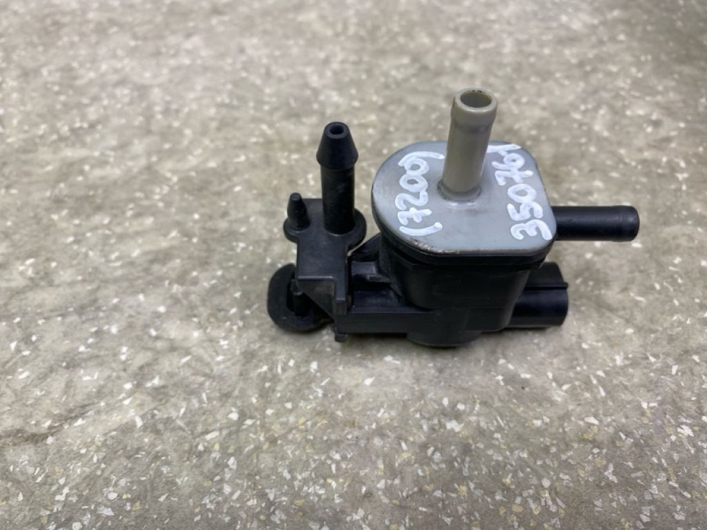25860-28140 | Клапан електромагнітний (вакуумний) TOYOTA RAV4 05-12