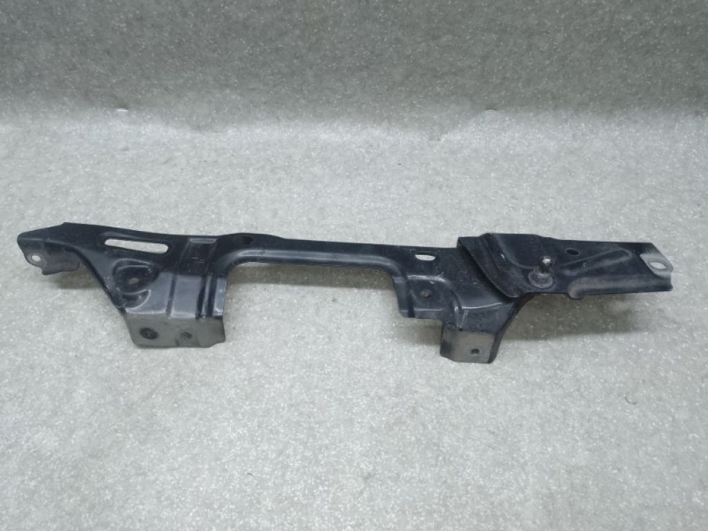 57160SG0109P | Кронштейн крила передн. лів. SUBARU FORESTER 12-19
