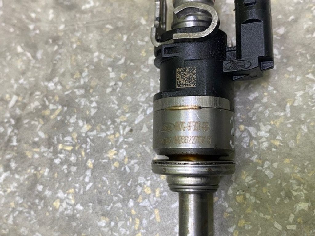 HX7Z-9F593-A | Форсунка топливная FORD ESCAPE 19 - - Фото 3