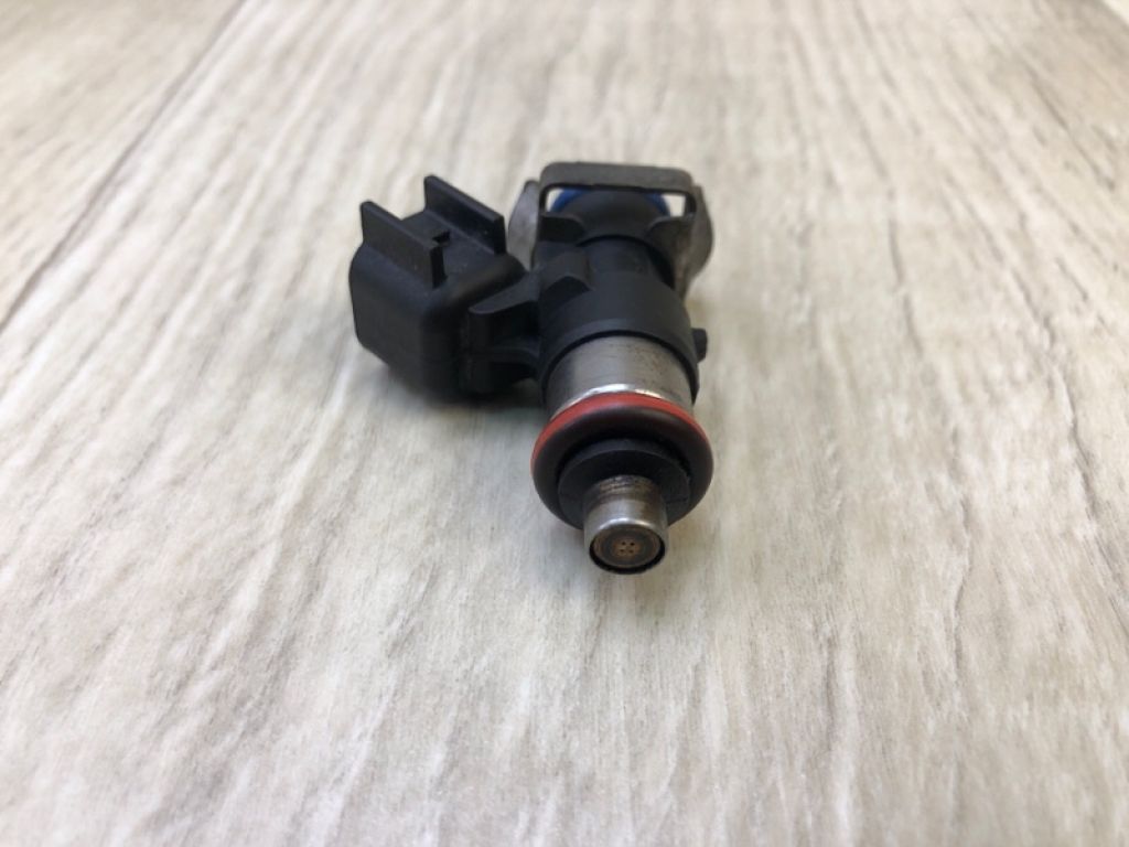 BR3Z-9F593-B | Форсунка паливна FORD MUSTANG 15- - Фото 3