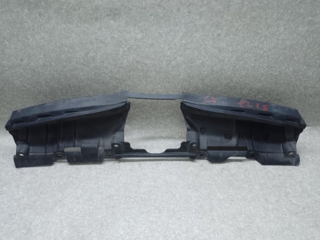91165SG000 | Кронштейн решітки радіатора SUBARU FORESTER 12-19