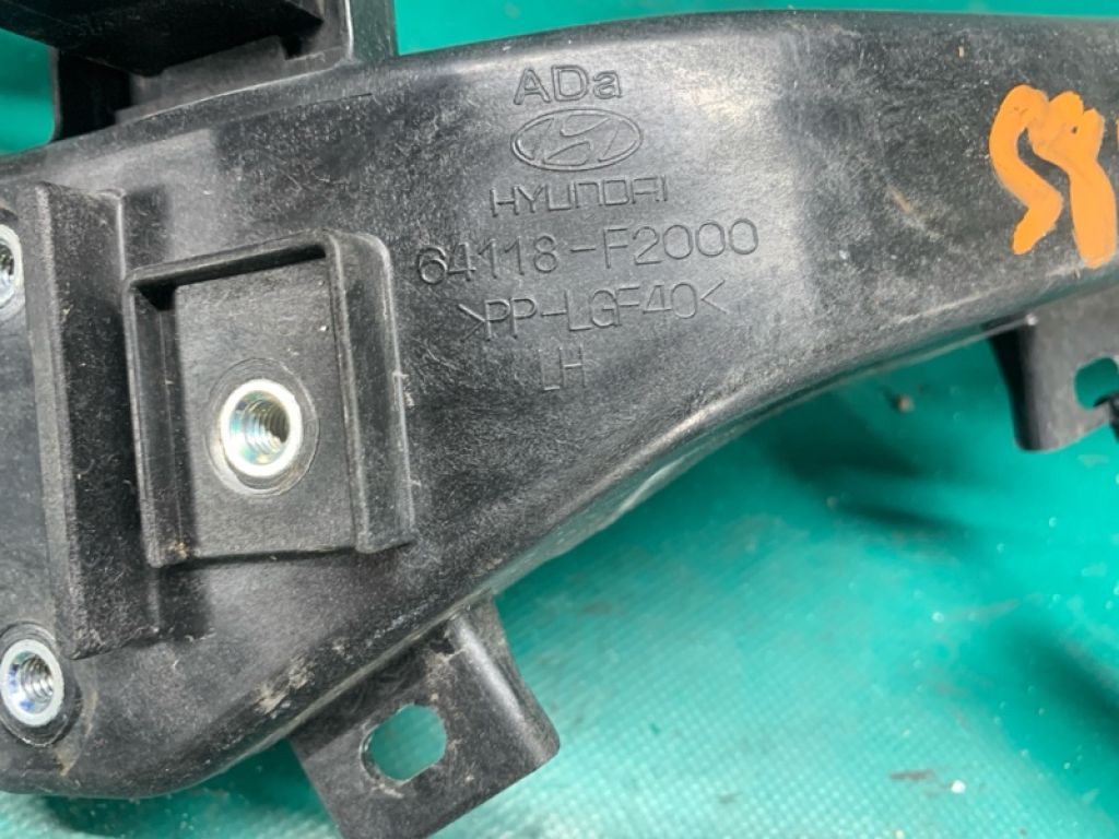 64118F2000 | Кронштейн кріплення фари лів. HYUNDAI ELANTRA AD 16- - Фото 2