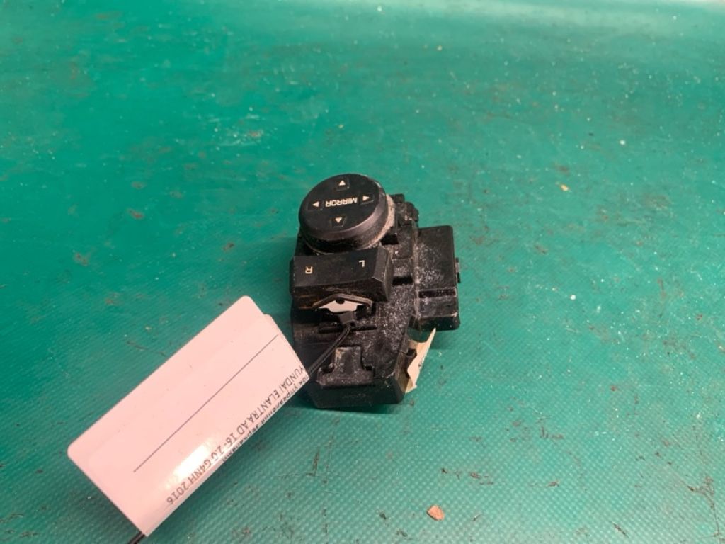 93573F20104X | Блок керування дзеркалами HYUNDAI ELANTRA AD 16-