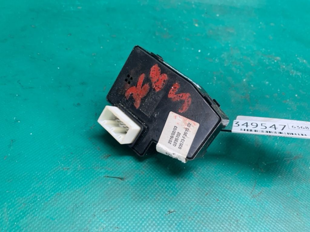 93573F20104X | Блок керування дзеркалами HYUNDAI ELANTRA AD 16- - Фото 2