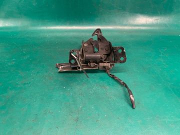 Замок капоту HYUNDAI ELANTRA AD 16-