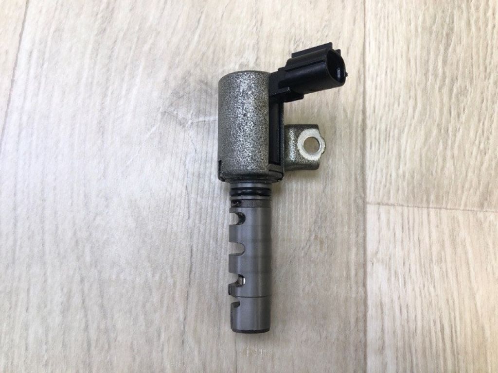 15330-0P020 | Клапан изменения фаз ГРМ TOYOTA SIENNA 11-16