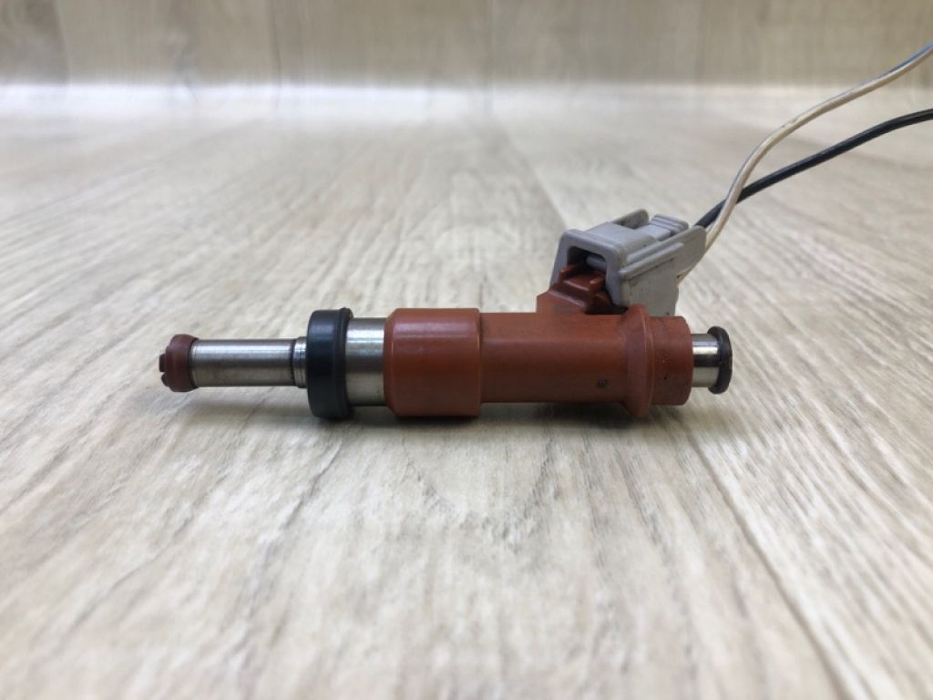 23209-0P010 | Форсунка паливна TOYOTA SIENNA 11-16 - Фото 2