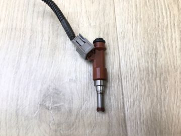 Форсунка паливна TOYOTA SIENNA 11-16