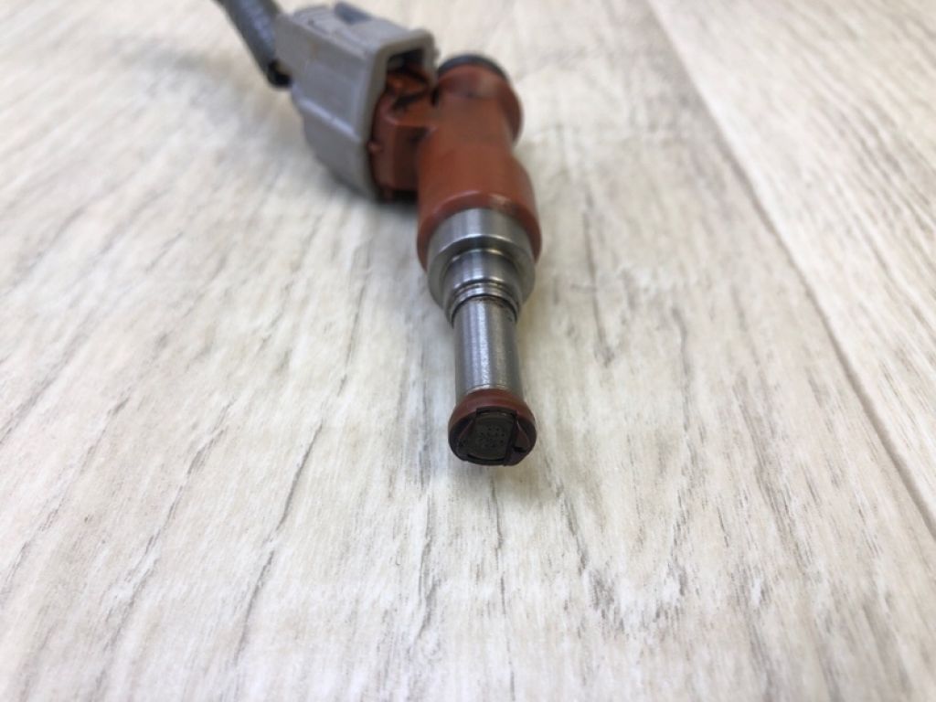 23209-0P010 | Форсунка паливна TOYOTA SIENNA 11-16 - Фото 3