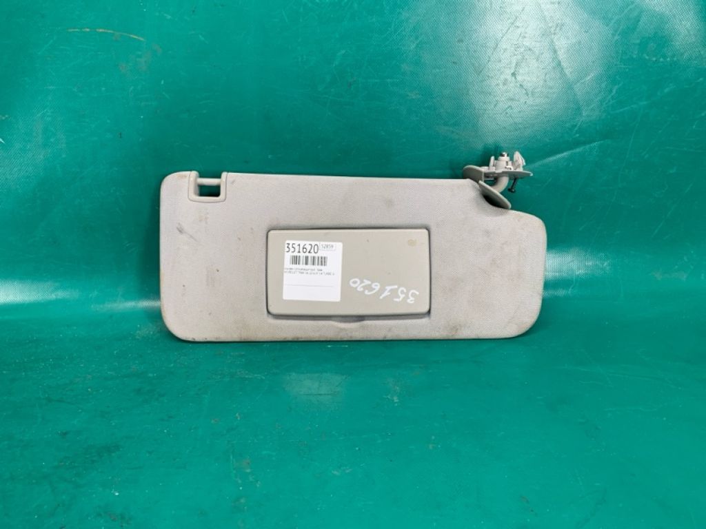 42424619 | Козырек солнцезащитный прав. CHEVROLET TRAX 16-22