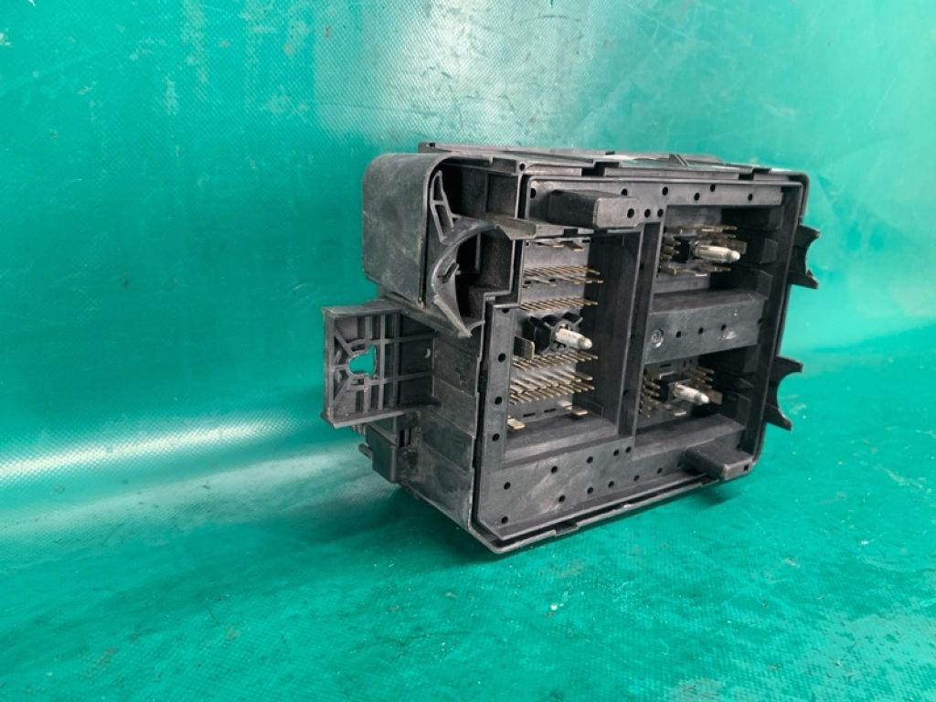 42624875 | Блок предохранителей моторный отсек CHEVROLET TRAX 16-22 - Фото 5