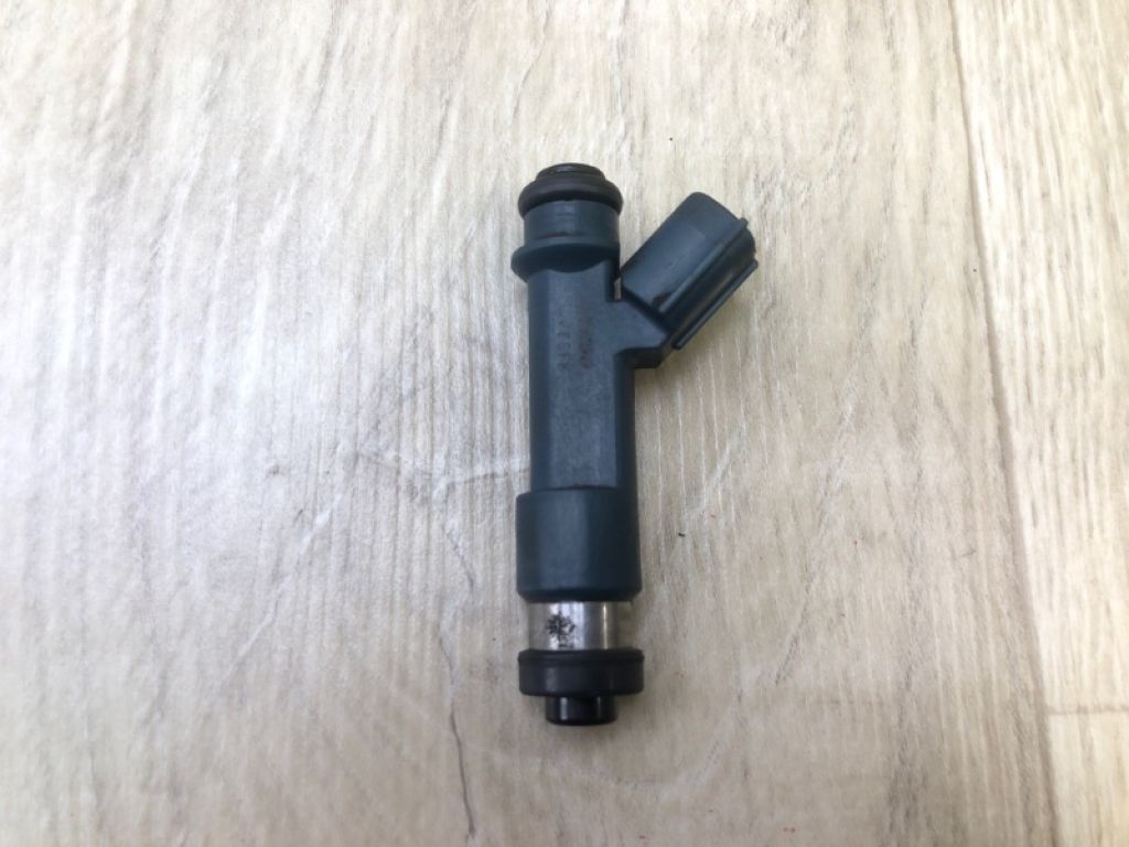 23209-09100 | Форсунка паливна TOYOTA TACOMA 05-15