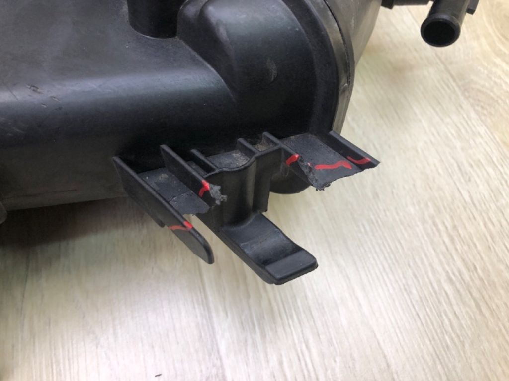 17700-0P013 | Корпус воздушного фильтра TOYOTA TACOMA 05-15 - Фото 10