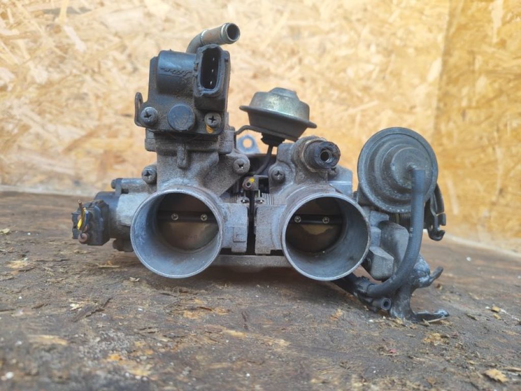 22210-20130 | Дросельна заслінка LEXUS RX300 98-03