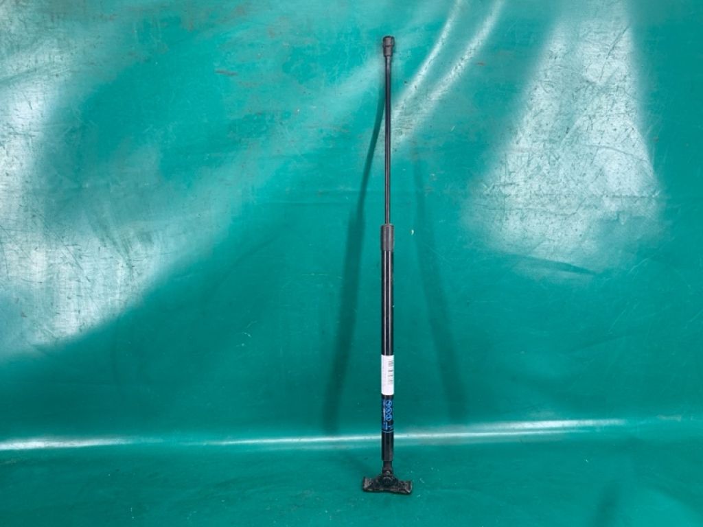 95095591 | Амортизатор крышки багажника лев. CHEVROLET TRAX 16-22 - Фото 2