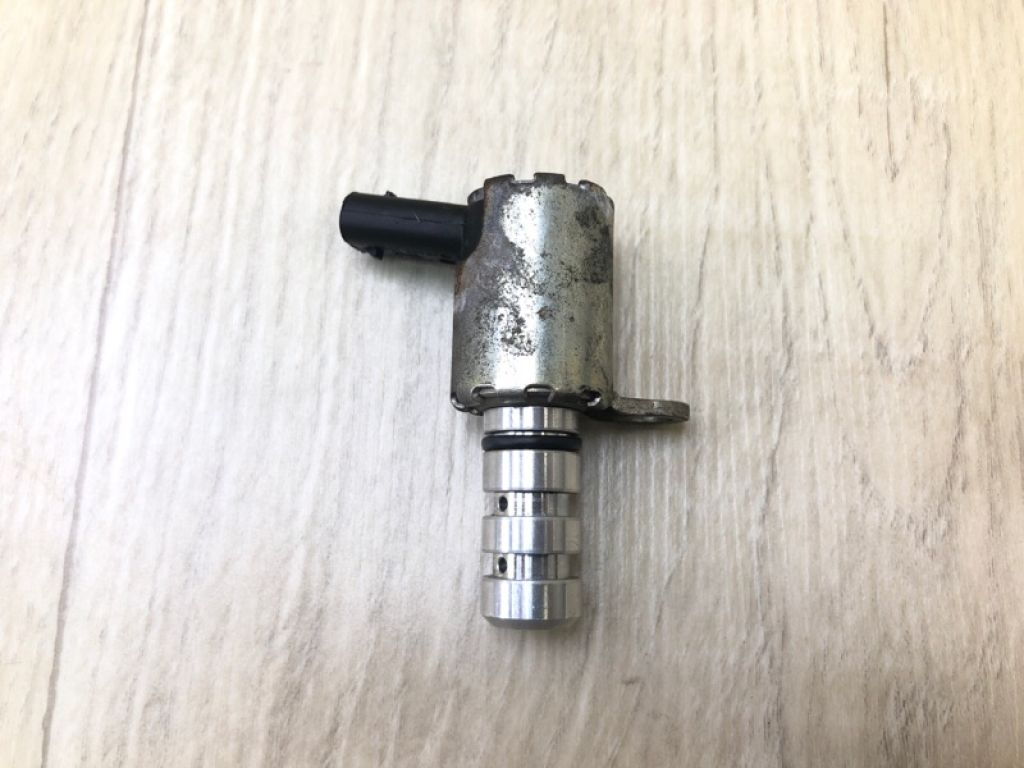 06K 115 243 L | Клапан изменения фаз ГРМ VOLKSWAGEN TIGUAN 16-23