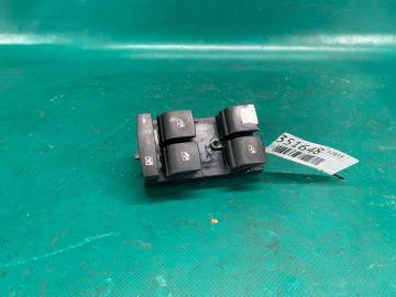 Блок управления стеклоподъемниками передн. лев. CHEVROLET TRAX 16-22