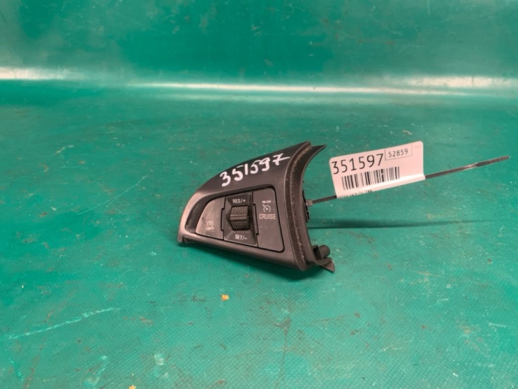 42356199 | Кнопки на руль лев. CHEVROLET TRAX 16-22