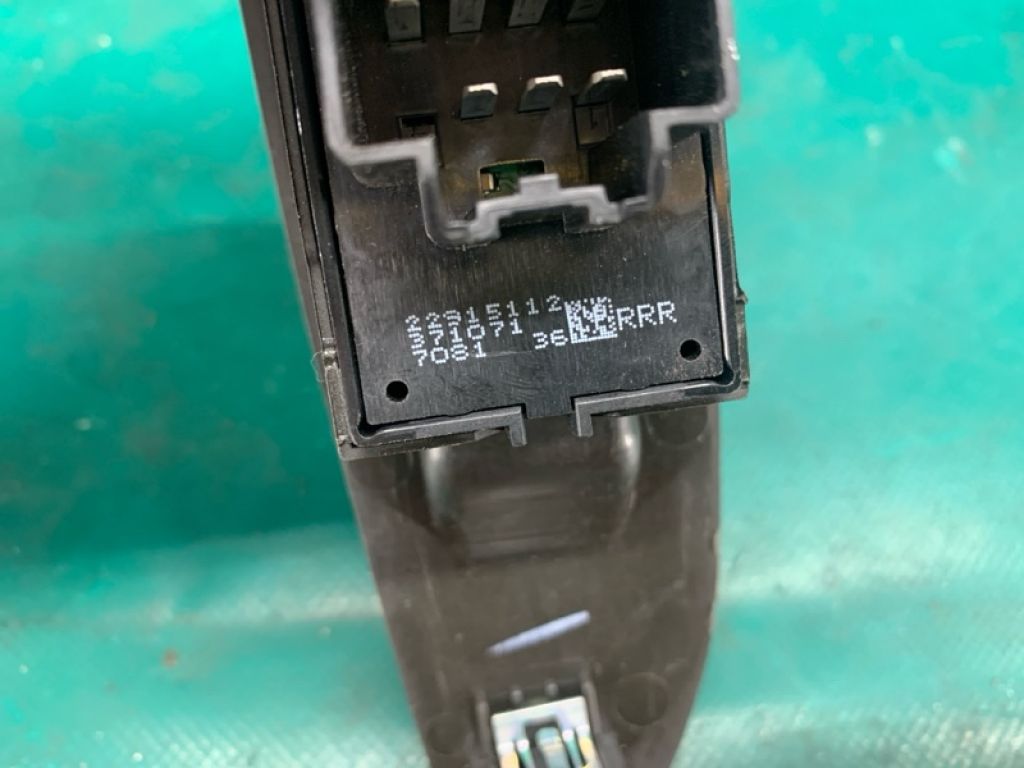 22915112 | Кнопка стеклоподъемника задн. лев. CHEVROLET TRAX 16-22 - Фото 3