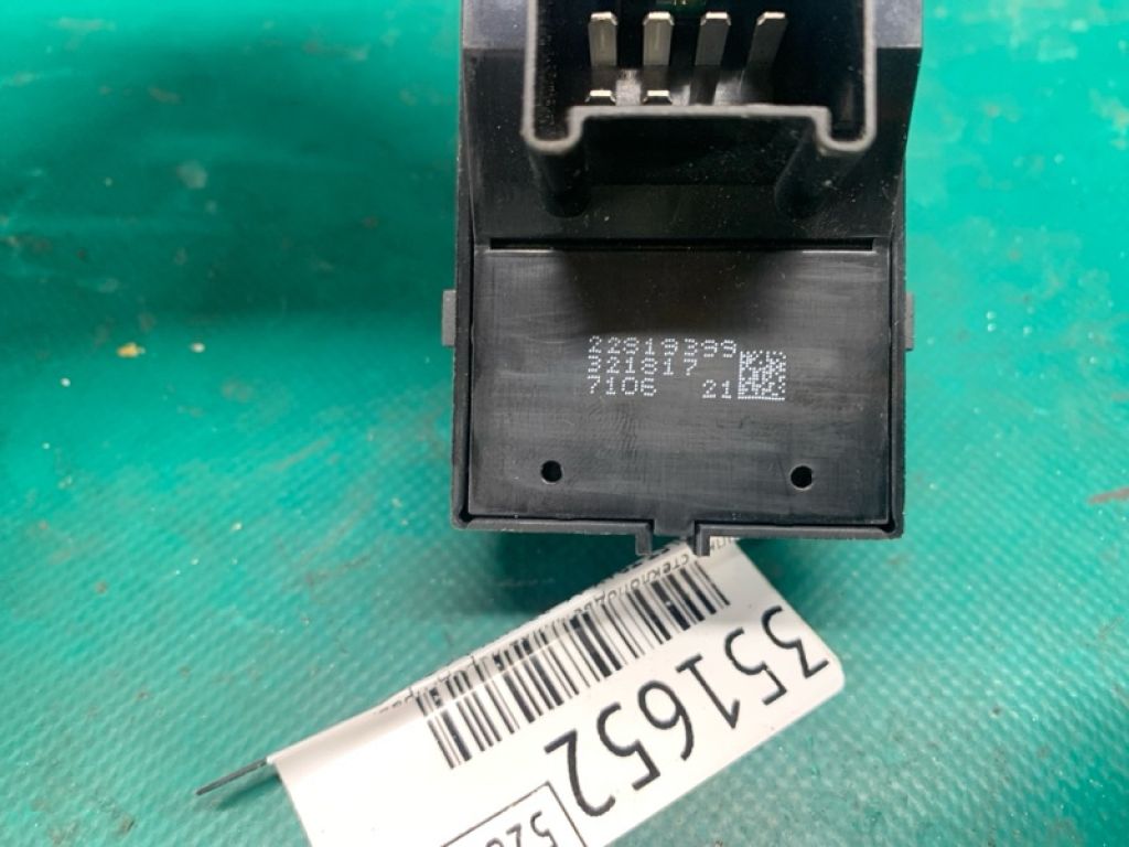 22819399 | Кнопка стеклоподъемника передн. прав. CHEVROLET TRAX 16-22 - Фото 3