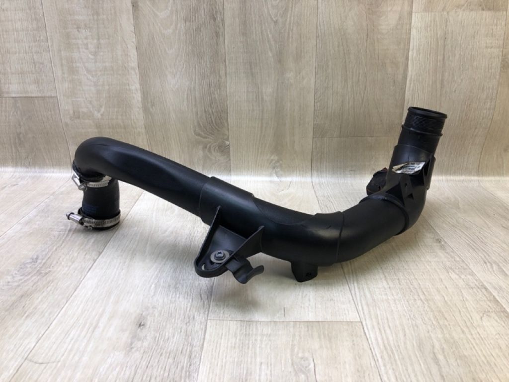 5Q0 145 840 B | Патрубок интеркулера VOLKSWAGEN TIGUAN 16-23