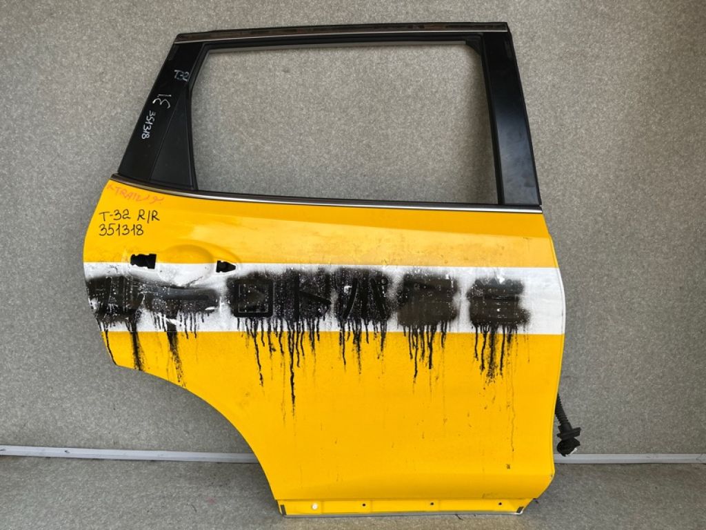 82100-4BA0A | Двері задн. прав. NISSAN X-TRAIL/ROGUE T32 13-20