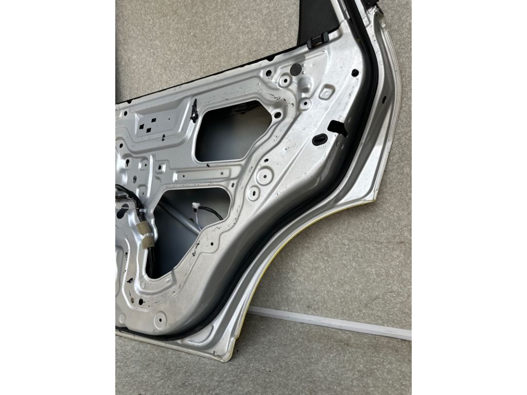 82100-4BA0A | Двері задн. прав. NISSAN X-TRAIL/ROGUE T32 13-20 - Фото 6