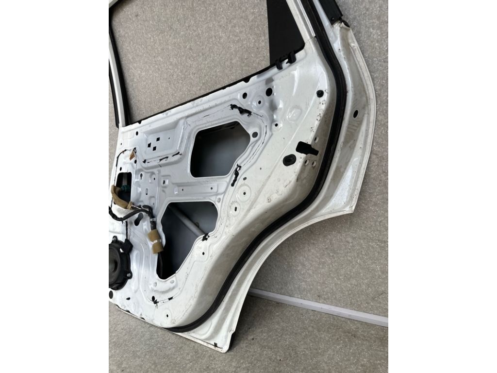 82100-4BA0A | Двері задн. прав. NISSAN X-TRAIL/ROGUE T32 13-20 - Фото 12