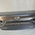64401-06A40 | Крышка багажника TOYOTA CAMRY 55 14-17 - Превью 3