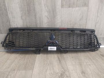 Решітка радіатора MITSUBISHI OUTLANDER XL 05-13