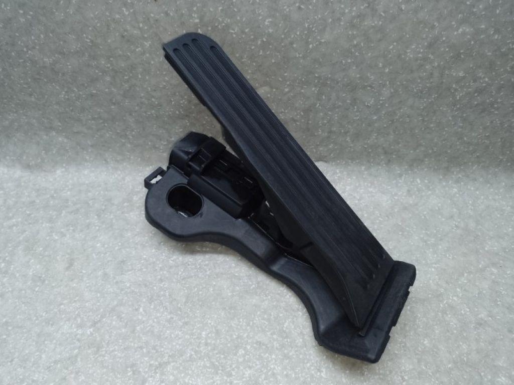 1K1 723 503 AR | Педаль газу VOLKSWAGEN PASSAT B7 11-15