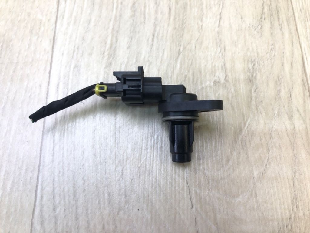 39350-2B030 | Датчик положения распредвала HYUNDAI ACCENT RB 10-