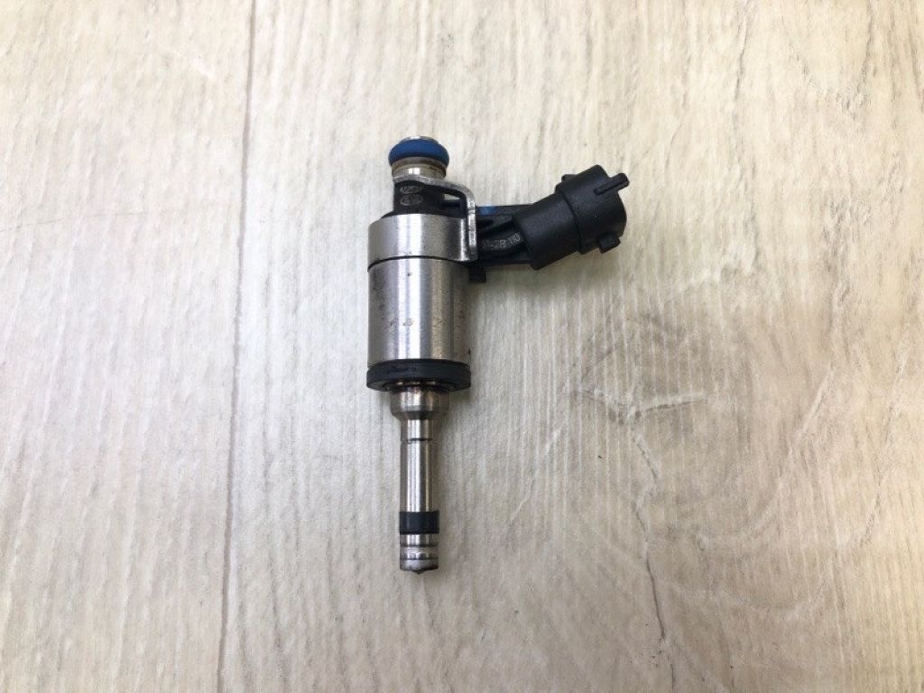 35310-2B110 | Форсунка топливная HYUNDAI ACCENT RB 10-