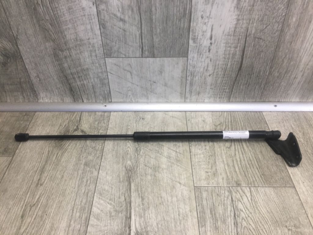 CP9Z-58406A10-B | Амортизатор крышки багажника FORD FOCUS 10-18 - Фото 2