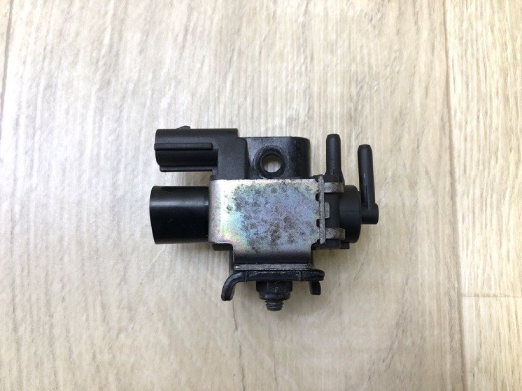 28324-2B000 | Клапан электромагнитный (вакуумный) HYUNDAI ACCENT RB 10-