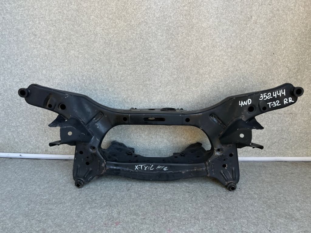 55400-4BF0A | Балка задней подвески NISSAN X-TRAIL/ROGUE T32 13-20