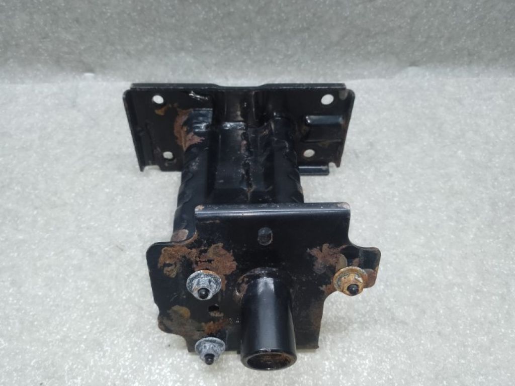 62211-4BA0A | Кронштейн підсилювача переднього бампера лів. NISSAN X-TRAIL/ROGUE T32 13-20