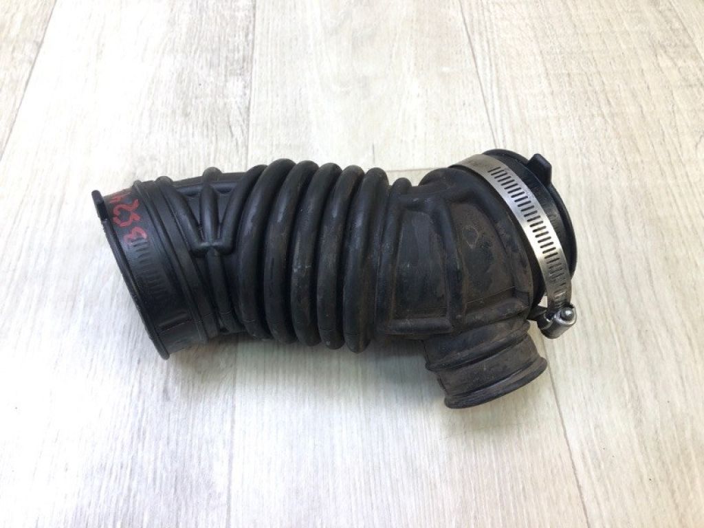 16576-JG30A | патрубок повітряного фільтра NISSAN ROGUE 08-15 - Фото 2