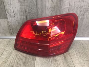 Фонарь наружный прав. NISSAN ROGUE 08-15